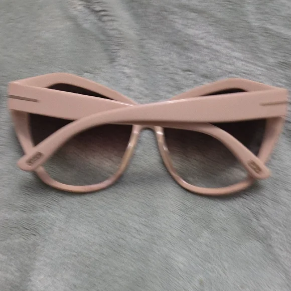 Tom Ford Light Pink Sunglasses - Picture 7 of 7